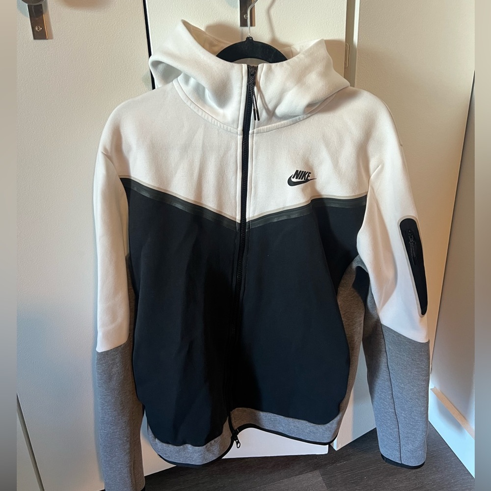Nike Tech Full Zip Hoodie
